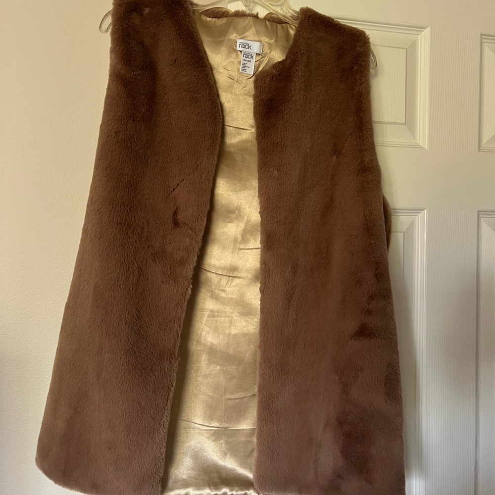 Nordstrom Rack Faux Fur Vest in Rich Brown